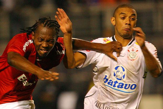 Inter leva 2 a 0 do Corinthians no primeiro jogo da final Divulgação, Vipcomm/