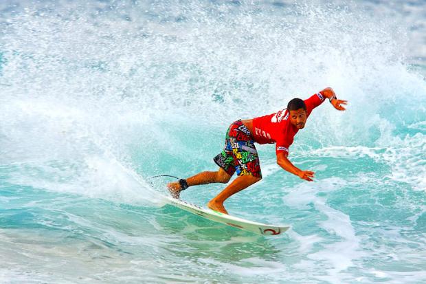 Seis catarinenses seguem na briga pelo título da 1ª etapa do Oakley SC Surf Pro Daniel Smorigo, ASP Divulgação/ Seis catarinenses seguem na briga pelo título da 1ª etapa do Oakley SC Surf Pro Daniel Smorigo, ASP Divulgação/