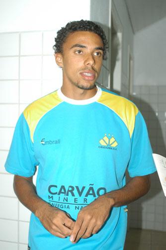 Zé Carlos, ex-Criciúma, é contratado pelo Avaí Ulisses Job / Zé Carlos, ex-Criciúma, é contratado pelo Avaí Ulisses Job /