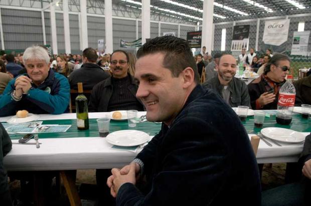 Cerca de 800 pessoas prestigiam aniversário do Juventude Nereu de Almeida/ Cerca de 800 pessoas prestigiam aniversário do Juventude Nereu de Almeida/