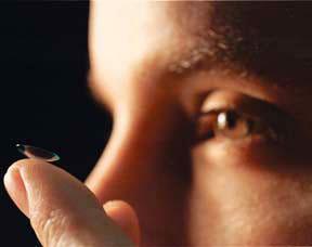 Lentes descartáveis devem ser trocadas dentro do prazo Ricardo Chaves, Banco de Dados/