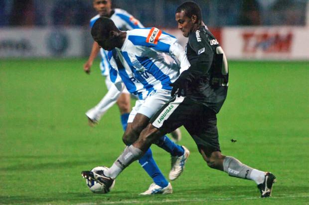 Muriqui, do Avaí, é o jogador mais caçado do Brasileirão Ricardo Duarte/ Muriqui, do Avaí, é o jogador mais caçado do Brasileirão Ricardo Duarte/