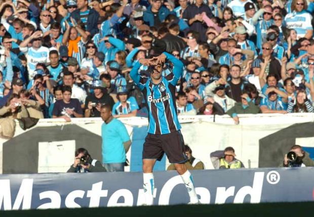 Autuori comemora evolução tática do Grêmio Valdir Friolin/ Autuori comemora evolução tática do Grêmio Valdir Friolin/