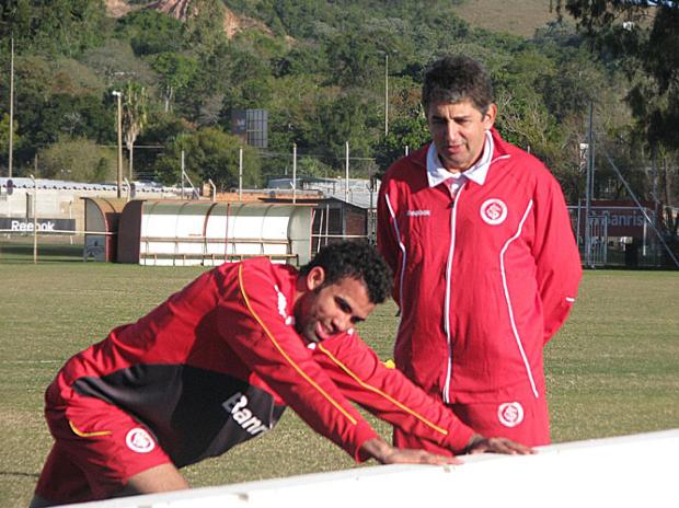 Sem Magrão e Glaydson, Tite fará teste com Sandro nesta quinta  Felipe Truda/