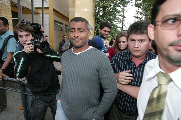Romário tem contas bloqueadas para pagar Zagallo, afirma colunista Gilvan de Souza, Lancepress/