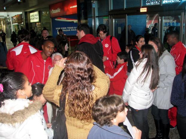 Inter embarca para longa viagem até o Japão Juliano Schüler / Inter embarca para longa viagem até o Japão Juliano Schüler /