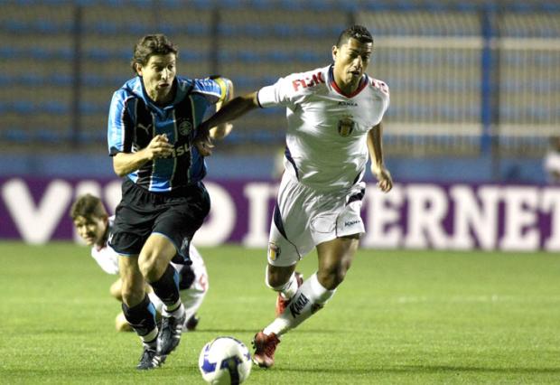 Grêmio perde para o Barueri e mantém sina fora de casa Tom Dib, Lancepress / Grêmio perde para o Barueri e mantém sina fora de casa Tom Dib, Lancepress /
