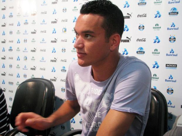 Site italiano diz que Lazio está interessada em Réver Vinicius Rebello/ Site italiano diz que Lazio está interessada em Réver Vinicius Rebello/