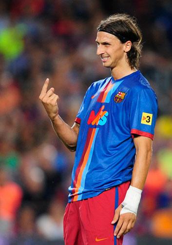 Diretor do Real Madrid dispara contra o Barcelona Manu Fernandez/AP/ Diretor do Real Madrid dispara contra o Barcelona Manu Fernandez/AP/