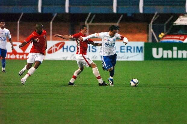 Reservas do Avaí goleiam time sub-20 do Uruguai na Ressacada Roberto Scola/ Reservas do Avaí goleiam time sub-20 do Uruguai na Ressacada Roberto Scola/