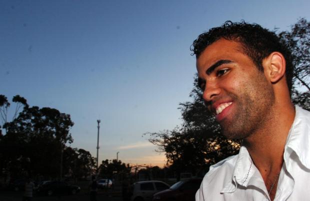 Presidente do Tottenham espera fechar com Sandro por R$ 48,8 milhões Tadeu Vilani/