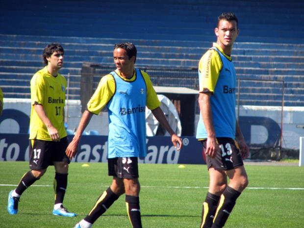 Autuori reveza Bruno Collaço e Lúcio no coletivo desta sexta Vinicius Rebello/ Autuori reveza Bruno Collaço e Lúcio no coletivo desta sexta Vinicius Rebello/