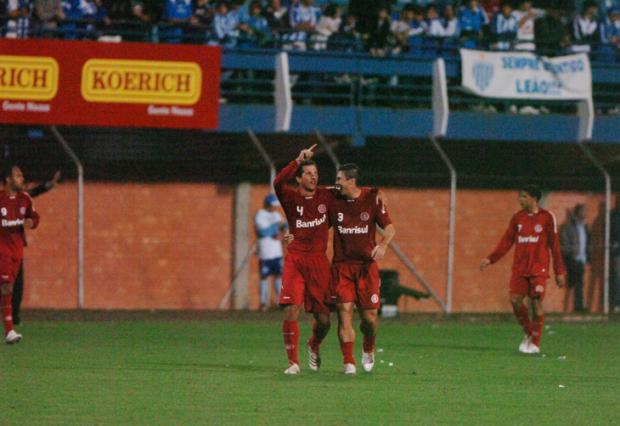 Inter bate Avaí e segue na cola do líder Palmeiras Ricardo Duarte / Inter bate Avaí e segue na cola do líder Palmeiras Ricardo Duarte /