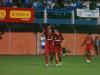 O autor do gol colorado comemorou com o companheiro Índio