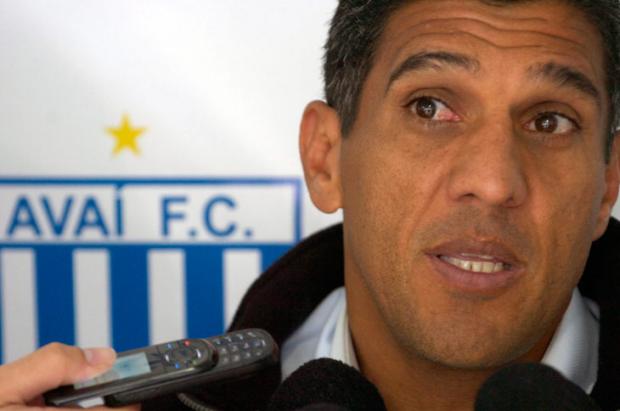 Silas não espera jogo fácil no Olímpico Herminio Nunes/