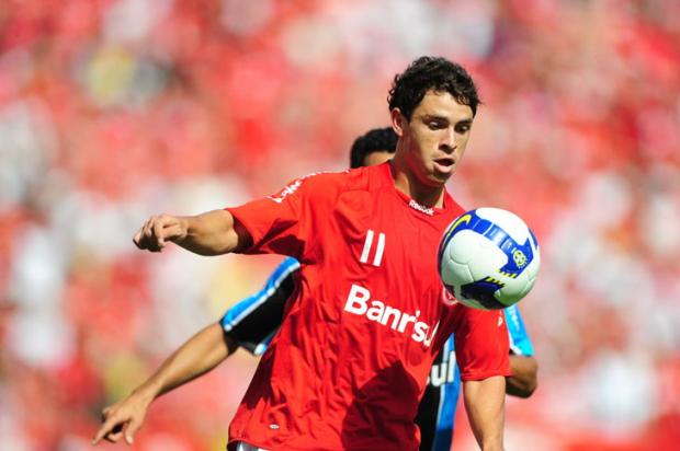 Mário Sérgio consulta jogadores sobre o sistema tático do Inter Diego Vara/ Mário Sérgio consulta jogadores sobre o sistema tático do Inter Diego Vara/