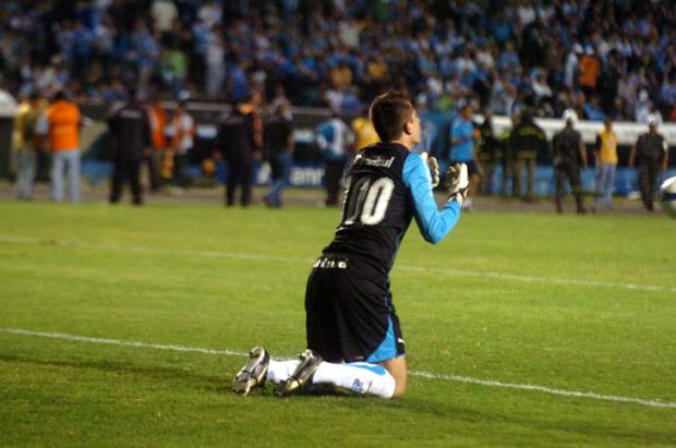 Empresário acha possível permanência de Victor por um longo tempo no Grêmio Valdir Friolin/