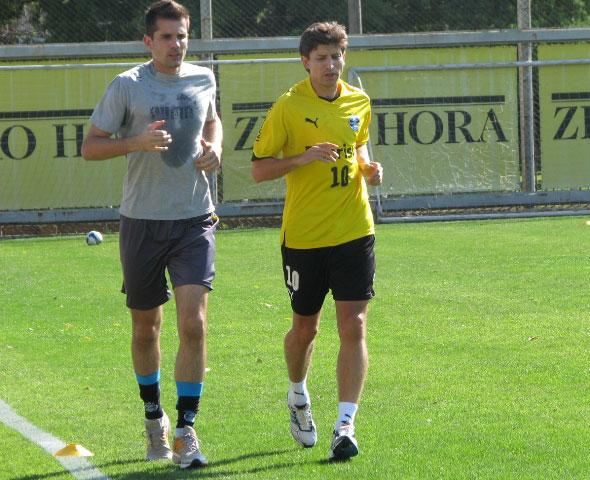 Tcheco na bronca com a arbitragem: Acontecem coisas absurdas com o Grêmio Tatiana Lopes/ Tcheco na bronca com a arbitragem: Acontecem coisas absurdas com o Grêmio Tatiana Lopes/