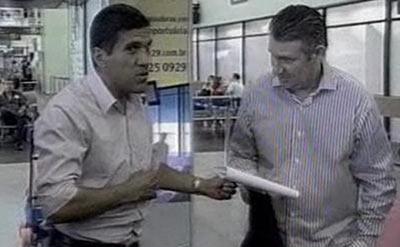 Técnicos de Avaí e Figueirense têm encontro cordial no aeroporto Reprodução/TVCOM