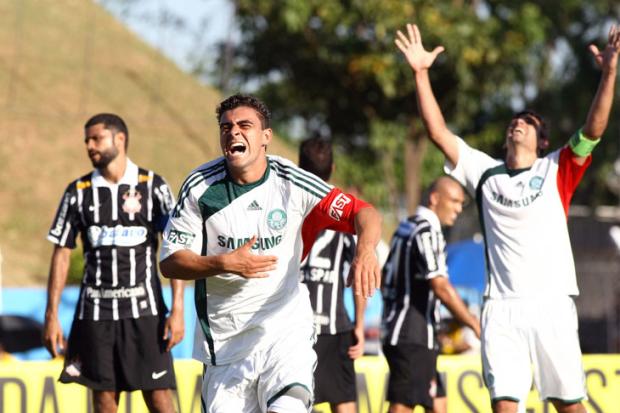 Grêmio e Palmeiras selam acordo por troca de zagueiros Tom Dib, Lancepress/