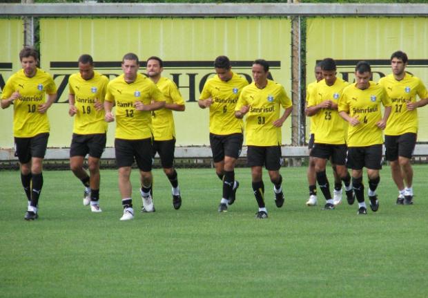 Grêmio faz treino recreativo antes da viagem a Minas Gerais Tatiana Lopes/