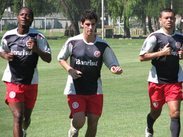 Andrezinho: Vitória do Grêmio é importante para o Inter Eduardo Cecconi/ Andrezinho: Vitória do Grêmio é importante para o Inter Eduardo Cecconi/