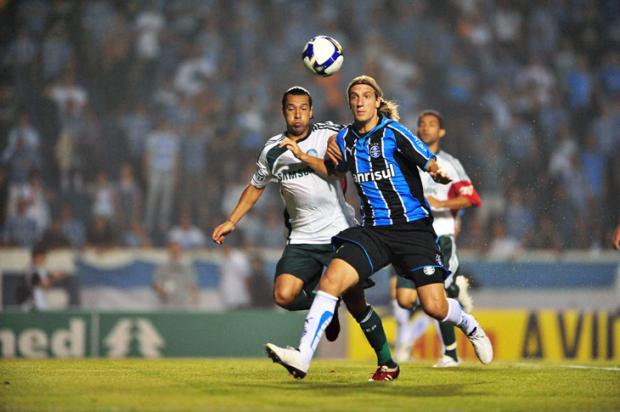 Grêmio derruba o Palmeiras e segue imbatível no Olímpico Jefferson Botega/