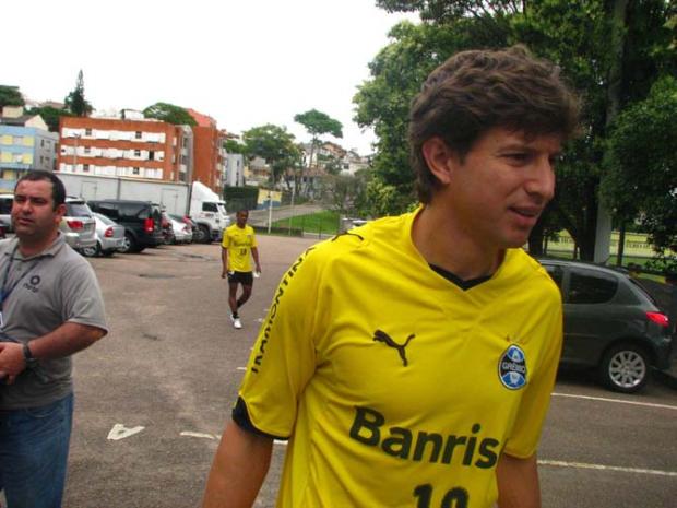 Um dia depois de anunciar saída do Grêmio, Tcheco recebe elogios de Mano Diego Guichard/ Um dia depois de anunciar saída do Grêmio, Tcheco recebe elogios de Mano Diego Guichard/