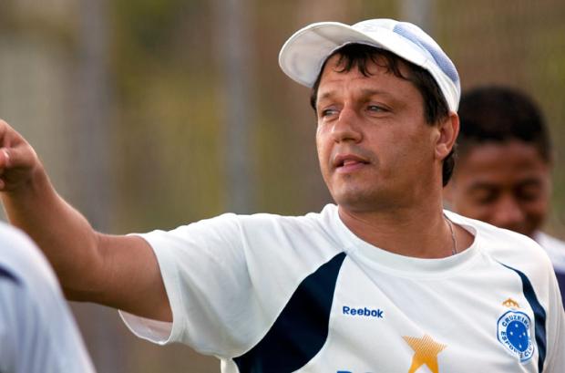 Adilson janta com presidente do Cruzeiro para definir futuro Washington Alves, VIPCOMM/