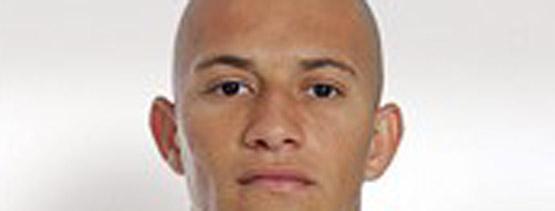 Nei, do Atlético-PR, é uma das opções do Grêmio para lateral-direita divulgação/