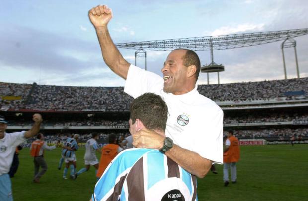 Preparador físico Paulo Paixão está de volta ao Grêmio Mauro Vieira, Banco de Dados - 18/06/2001/ Preparador físico Paulo Paixão está de volta ao Grêmio Mauro Vieira, Banco de Dados - 18/06/2001/