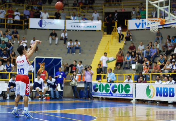 Franca e São José fazem jogo atrasado pelo NBB divulgação/