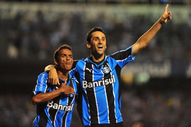 Cláusula sobre transferência para o Exterior atrasa renovação de Jonas Jefferson Botega/ Cláusula sobre transferência para o Exterior atrasa renovação de Jonas Jefferson Botega/