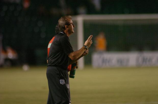 Para Renê Weber, Figueirense merecia ter vencido o Atlético-Ib Flávio Neves/ Para Renê Weber, Figueirense merecia ter vencido o Atlético-Ib Flávio Neves/