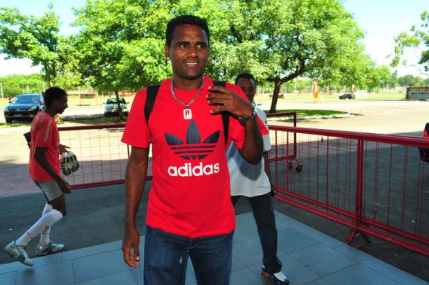 Kléber Pereira e Eltinho já podem jogar pelo Inter Fernando Gomes/ Kléber Pereira e Eltinho já podem jogar pelo Inter Fernando Gomes/
