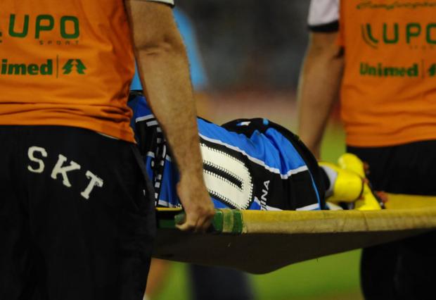 Médico do Grêmio diz que confusão nas trocas foi coincidência Daniel Marenco/clicRBS Médico do Grêmio diz que confusão nas trocas foi coincidência Daniel Marenco/clicRBS