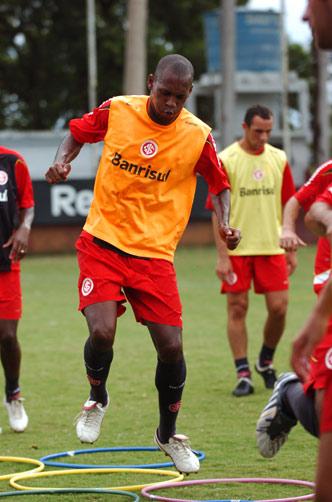 Sandro destaca a qualidade de Wilson Mathias na saída de jogo Tadeu Vilani/