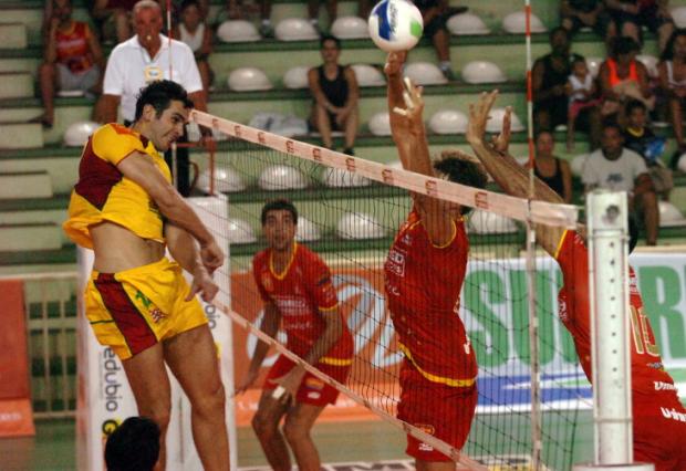 Cimed perde para o Sada/Cruzeiro por 3 sets a 0 pela Superliga Masculina de Vôlei Flávio Neves/Agência RBS