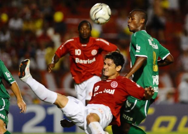 Edu comemora nova fase no Inter Daniel Marenco/