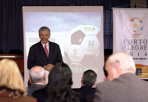 Obras atrasadas podem excluir cidades da Copa 2014 Ivo Gonçalves /