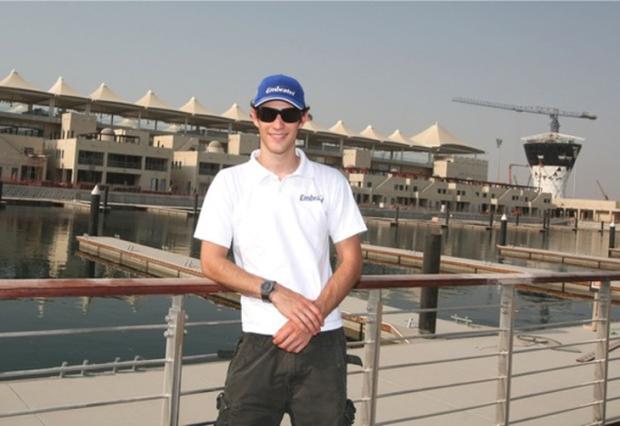 Hispania ainda não ligou o motor do carro de Bruno Senna Arquivo Pessoal / Hispania ainda não ligou o motor do carro de Bruno Senna Arquivo Pessoal /
