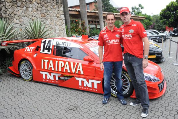 Luciano Burti troca de equipe na Stock Car Fernanda Freixosa /clicRBS