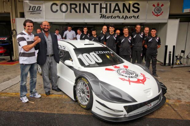 Corinthians apresenta seu carro para a Stock Car José Mário Dias, Divulgação/ Corinthians apresenta seu carro para a Stock Car José Mário Dias, Divulgação/