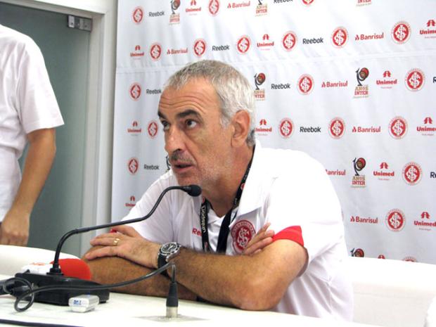 Fossati: Fico feliz que o Walter tenha repensado Juliano Schüler/ Fossati: Fico feliz que o Walter tenha repensado Juliano Schüler/