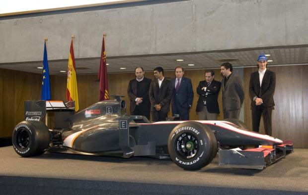 Objetivo de Bruno Senna é levar o carro até o fim da corrida MF2, divulgação /