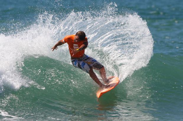 Imbituba recebe primeira etapa da seletiva de surfe masculino Fábio Minduim, Maxsports/ Imbituba recebe primeira etapa da seletiva de surfe masculino Fábio Minduim, Maxsports/