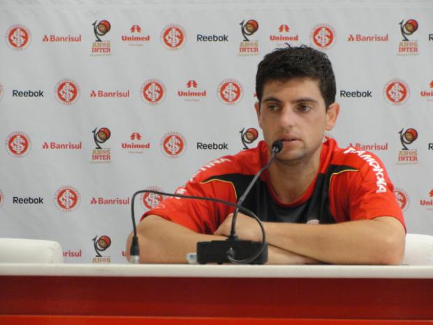Bruno Silva justifica sua escalação: "Lá não se pode apoiar toda hora" Eduardo Cecconi / Bruno Silva justifica sua escalação: "Lá não se pode apoiar toda hora" Eduardo Cecconi /