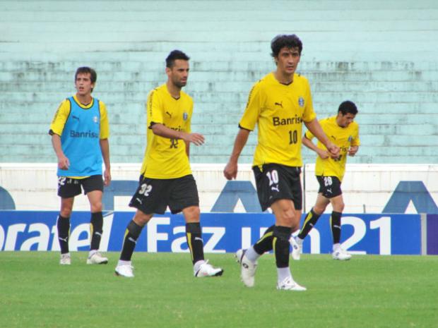 Grupo principal faz 4 a 0 nos juniores em coletivo no Olímpico Tatiana Lopes/