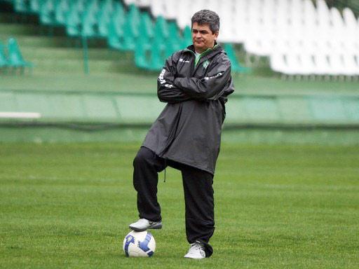 Técnico Ney Franco, do Coritiba, faz elogios ao time do Avaí Site Oficial Coritiba Foot Ball Club / Técnico Ney Franco, do Coritiba, faz elogios ao time do Avaí Site Oficial Coritiba Foot Ball Club /