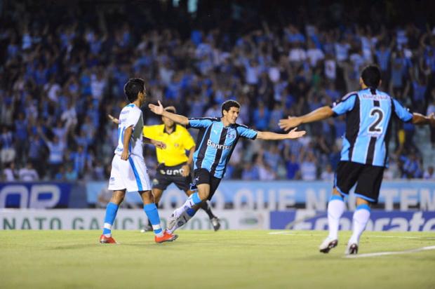 Grêmio vence Noia e assume liderança geral do Gauchão Daniel Marenco/